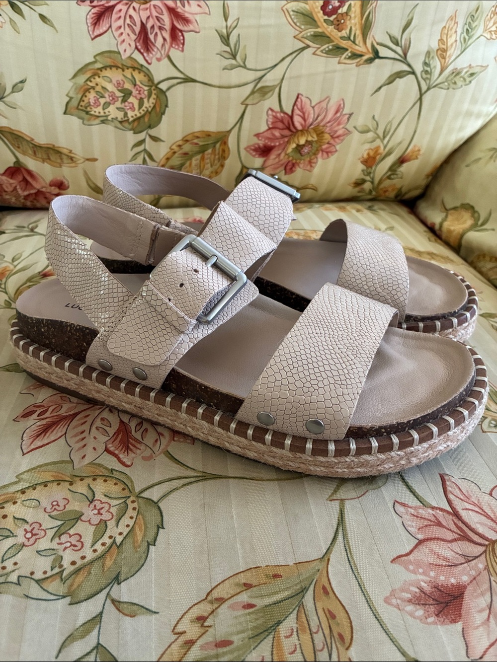 Lucky Brand Umora Sandals 38/7.5